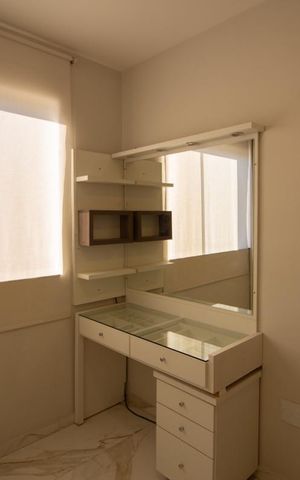 Casa à venda com 180m², 3 quartos e 3 vagas Casa à venda com 180m², 3 quartos e 3 vagasQuarto 1