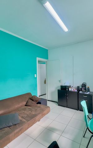 Casa à venda com 200m², 3 quartos e 4 vagas Casa à venda com 200m², 3 quartos e 4 vagasQuarto 2