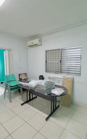 Casa à venda com 200m², 3 quartos e 4 vagas Casa à venda com 200m², 3 quartos e 4 vagasQuarto 3
