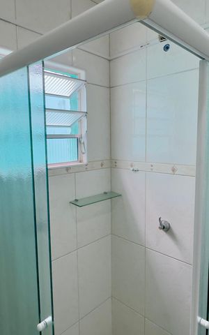 Casa à venda com 200m², 3 quartos e 4 vagas Casa à venda com 200m², 3 quartos e 4 vagasBanheiro 3