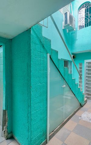 Casa à venda com 200m², 3 quartos e 4 vagas Casa à venda com 200m², 3 quartos e 4 vagasQuintal