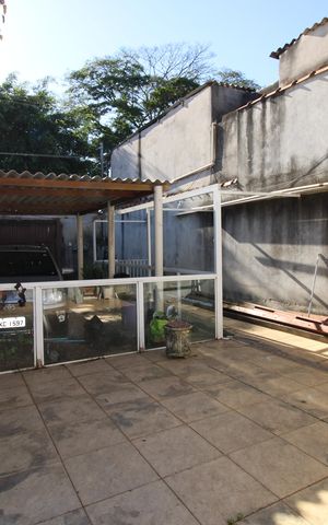 Casa à venda com 200m², 2 quartos e 4 vagasQuintal
