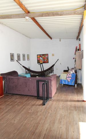 Casa à venda com 200m², 2 quartos e 4 vagasSala 3