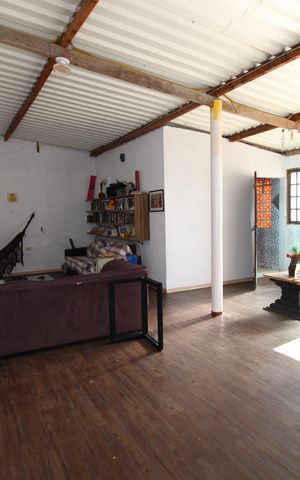 Casa à venda com 200m², 2 quartos e 4 vagasSala 3