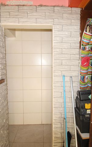 Casa à venda com 200m², 2 quartos e 4 vagasDespensa