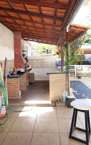Casa à venda com 200m², 2 quartos e 4 vagasÁrea gourmet