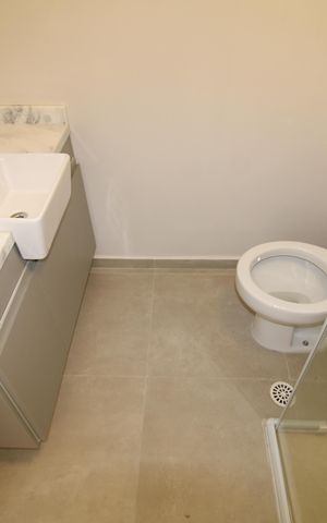 Apartamento para alugar com 100m², 2 quartos e 2 vagasBanheiro 1