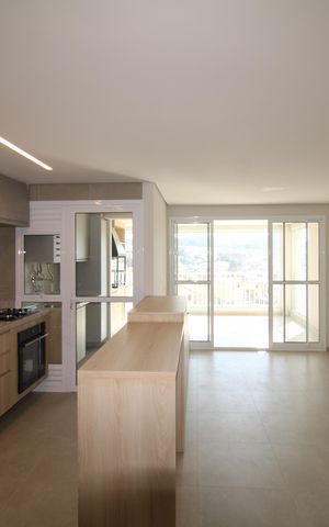 Apartamento para alugar com 100m², 2 quartos e 2 vagasSala / Cozinha