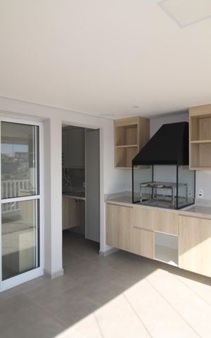 Apartamento para alugar com 100m², 2 quartos e 2 vagasSala / Cozinha - Varanda