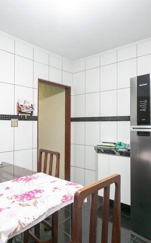Casa à venda com 70m², 2 quartos e sem vaga Casa à venda com 70m², 2 quartos e sem vagaCozinha