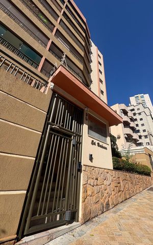 Apartamento para alugar com 107m², 3 quartos e 2 vagas Apartamento para alugar com 107m², 3 quartos e 2 vagasFachada