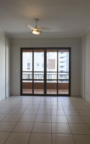 Apartamento para alugar com 107m², 3 quartos e 2 vagas Apartamento para alugar com 107m², 3 quartos e 2 vagasSala