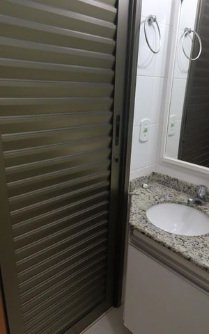 Apartamento para alugar com 107m², 3 quartos e 2 vagas Apartamento para alugar com 107m², 3 quartos e 2 vagasBanheiro da Suíte 1