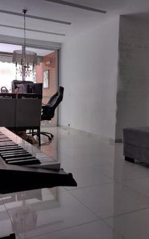 Apartamento à venda com 116m², 2 quartos e sem vaga