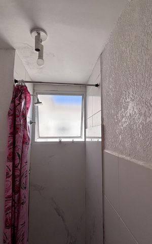 Apartamento para alugar com 45m², 2 quartos e 1 vaga Apartamento para alugar com 45m², 2 quartos e 1 vagaBanheiro