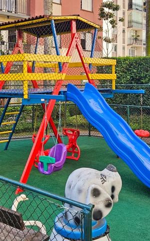 Apartamento à venda com 64m², 3 quartos e 2 vagas Apartamento à venda com 64m², 3 quartos e 2 vagasÁrea comum - Playground