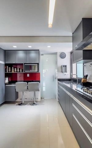 Apartamento à venda com 134m², 4 quartos e 2 vagas Apartamento à venda com 134m², 4 quartos e 2 vagasCozinha