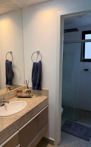 Apartamento à venda com 134m², 4 quartos e 2 vagas Apartamento à venda com 134m², 4 quartos e 2 vagasBanheiro
