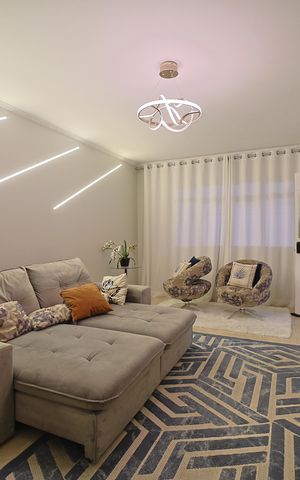 Casa para alugar com 210m², 3 quartos e 2 vagasSala