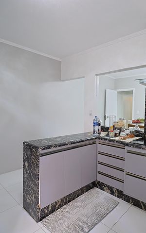 Casa para alugar com 210m², 3 quartos e 2 vagasCozinha