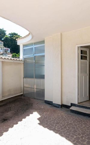 Apartamento para alugar com 347m², 3 quartos e 2 vagasVaranda