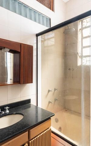 Apartamento para alugar com 347m², 3 quartos e 2 vagasBanheiro Suíte