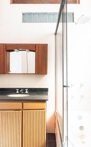 Apartamento para alugar com 347m², 3 quartos e 2 vagasBanheiro Suíte