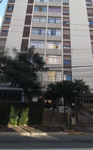 Apartamento à venda com 93m², 4 quartos e 1 vagaFachada