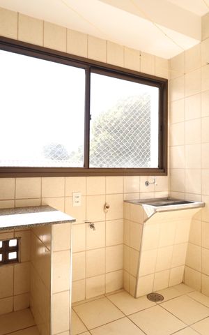 Apartamento para alugar com 110m², 3 quartos e 1 vagaÁrea de Serviço
