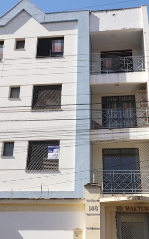 Apartamento para alugar com 110m², 3 quartos e 1 vagaPlaquinha