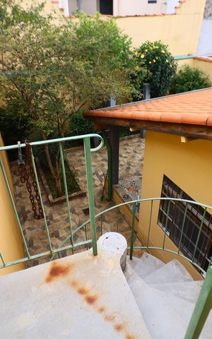 Casa à venda com 114m², 2 quartos e 1 vagaQuintal