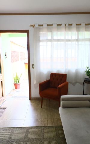 Casa à venda com 114m², 2 quartos e 1 vagaSala