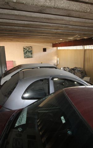Casa à venda com 100m², 2 quartos e 3 vagasgaragem