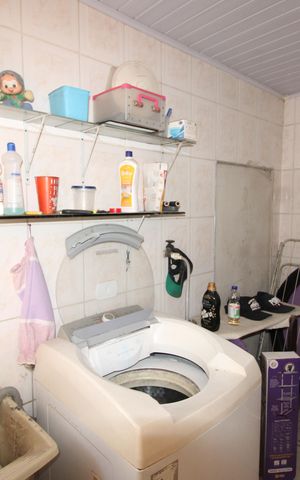 Casa à venda com 100m², 2 quartos e 3 vagasÁrea de serviço