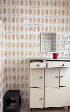 Casa para alugar com 130m², 5 quartos e 1 vaga Casa para alugar com 130m², 5 quartos e 1 vagaBanheiro Social