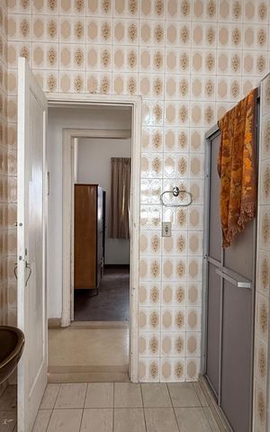 Casa para alugar com 130m², 5 quartos e 1 vaga Casa para alugar com 130m², 5 quartos e 1 vagaBanheiro Social