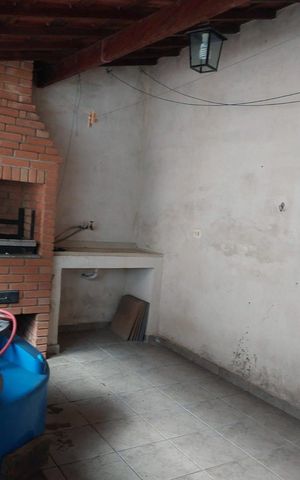 Casa à venda com 199m², 4 quartos e 2 vagas Casa à venda com 199m², 4 quartos e 2 vagasChurrasqueira