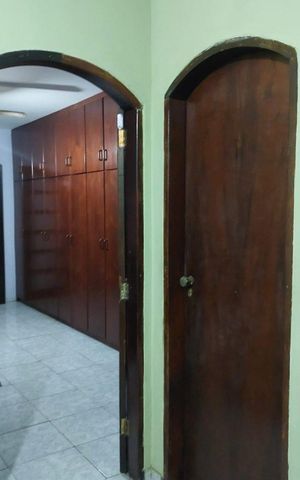 Casa à venda com 199m², 4 quartos e 2 vagas Casa à venda com 199m², 4 quartos e 2 vagasQuarto