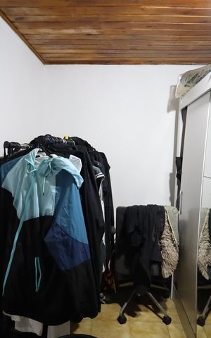 Casa à venda com 201m², 5 quartos e 2 vagascloset 