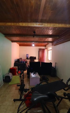 Casa à venda com 201m², 5 quartos e 2 vagasQuarto 4