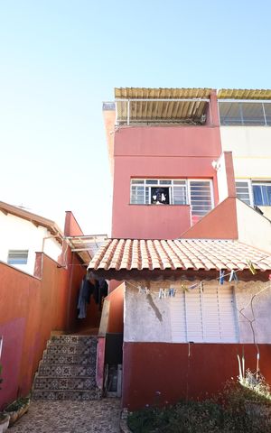 Casa à venda com 201m², 5 quartos e 2 vagasQuintal - Churrasqueira 