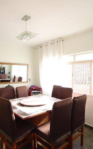 Casa à venda com 201m², 5 quartos e 2 vagasSala de jantar