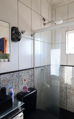 Casa à venda com 201m², 5 quartos e 2 vagasBanheiro Social