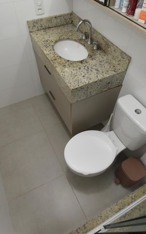 Apartamento à venda com 69m², 2 quartos e 1 vagaBanheiro da Suíte