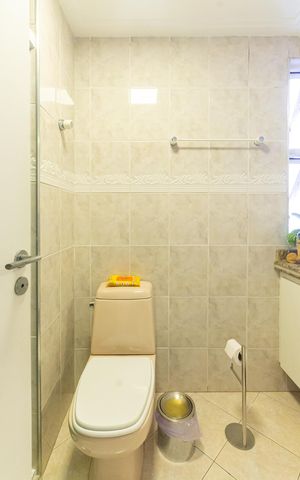 Apartamento à venda com 77m², 3 quartos e 2 vagas Apartamento à venda com 77m², 3 quartos e 2 vagasBanheiro