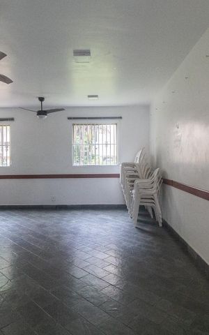 Apartamento à venda com 77m², 3 quartos e 2 vagas Apartamento à venda com 77m², 3 quartos e 2 vagasÁrea comum - Salão de festas