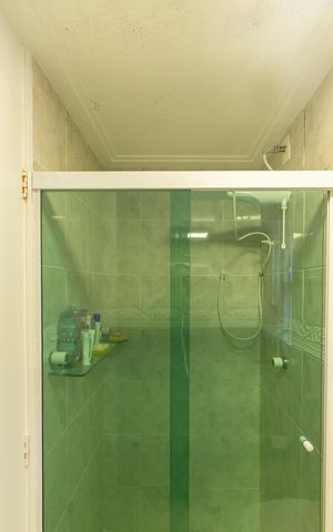 Apartamento à venda com 77m², 3 quartos e 2 vagas Apartamento à venda com 77m², 3 quartos e 2 vagasBanheiro