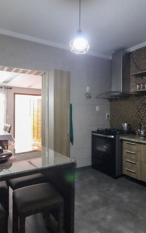 Casa para alugar com 250m², 3 quartos e 2 vagas Casa para alugar com 250m², 3 quartos e 2 vagasCozinha
