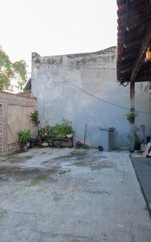Casa à venda com 200m², 4 quartos e 2 vagas Casa à venda com 200m², 4 quartos e 2 vagasGaragem