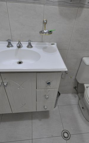 Casa para alugar com 370m², 4 quartos e 5 vagasBanheiro da Suíte 3